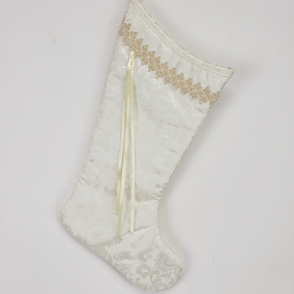 𝅺VICTORIAN Damask Ribbon Trim‎ Christmas Stocking - Picture 7 of 11